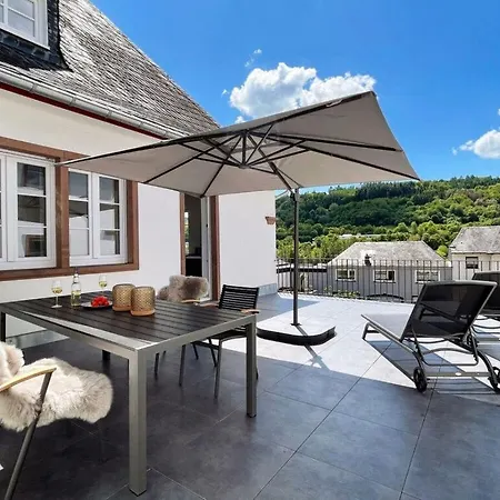 Ferienhaus Luxury Burglay Merl