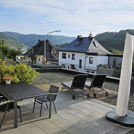 Luxury Burglay Ferienhaus *